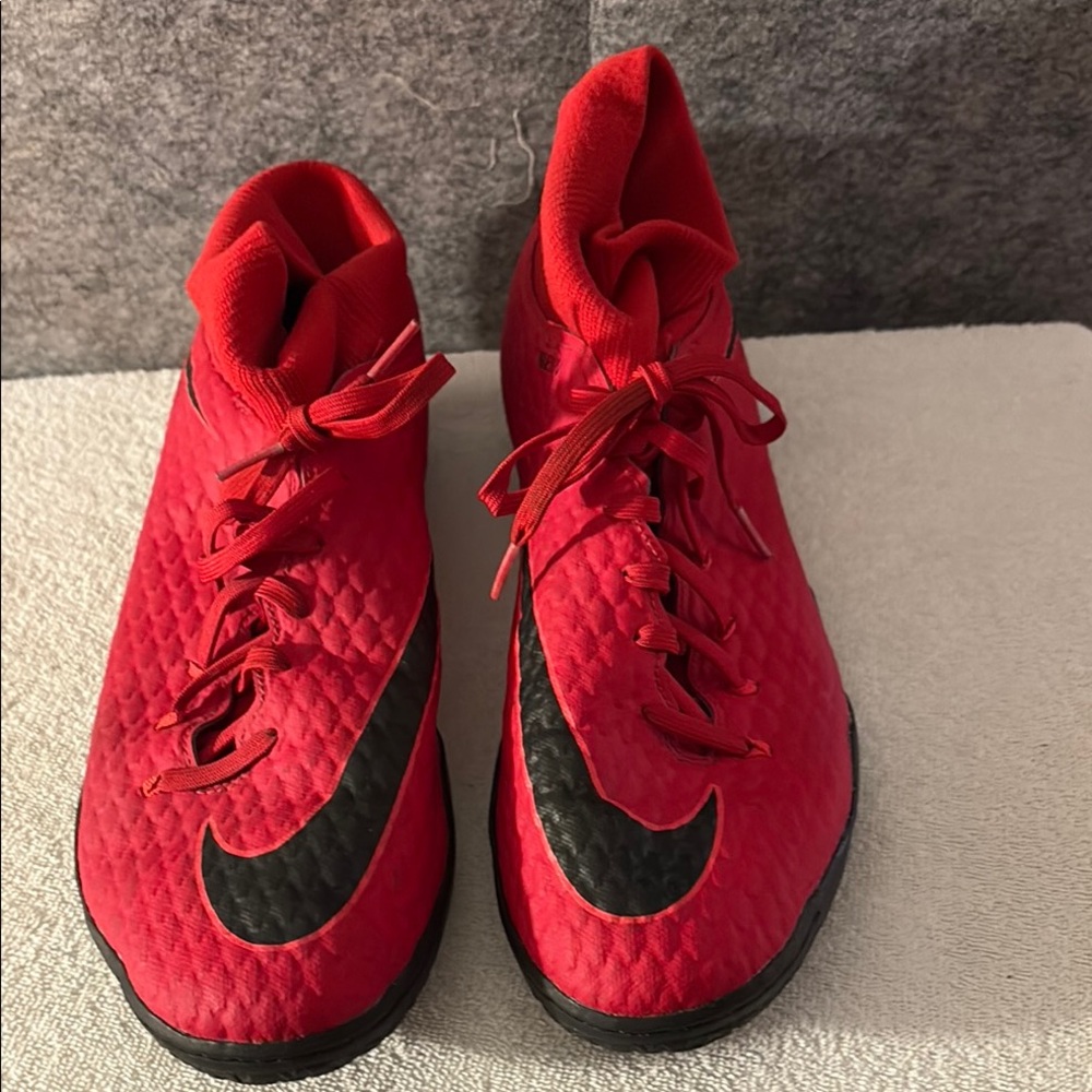 NIKE RED HYPERVENOM X SOCCER INDOOR FUTSOL SHOES SIZE 12